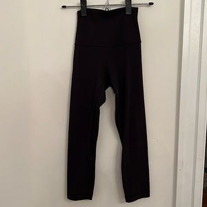 Lululemon Size 0 black align high rise leggings, 21”